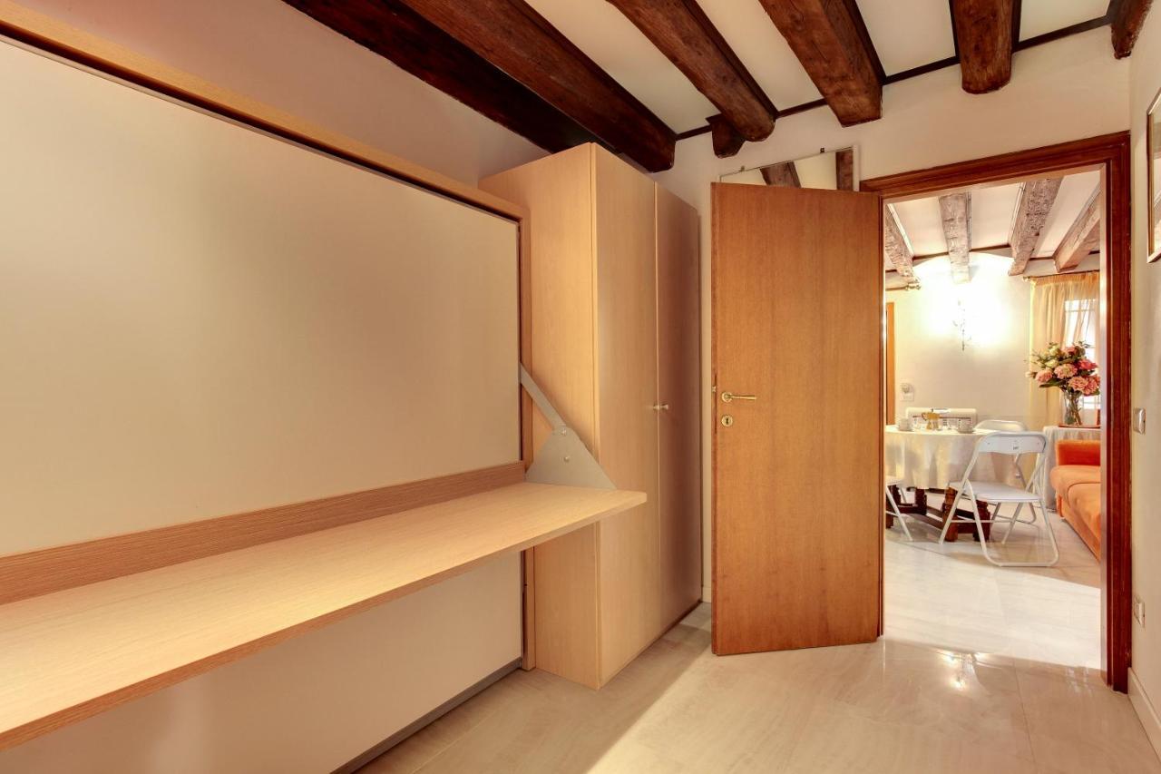 Smeraldo Apartment Loc-03081 Velence Kültér fotó